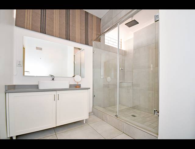 2 BEDROOM APARTMENT FOR SALE IN ATHOLL
